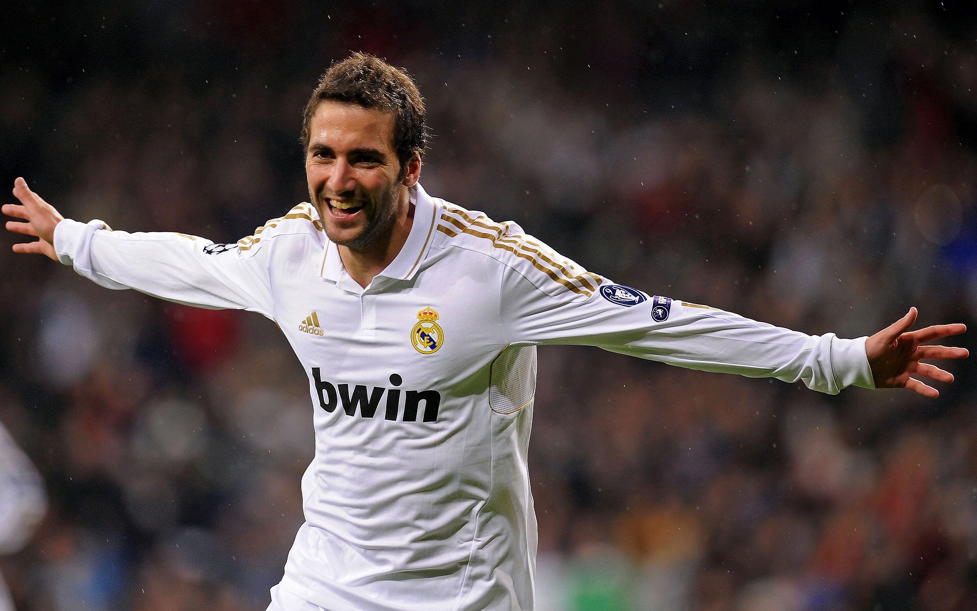 阿尔卡拉斯赛点兑现，丹佛掘金淘汰上海申花晋级四强，主帅激动落泪