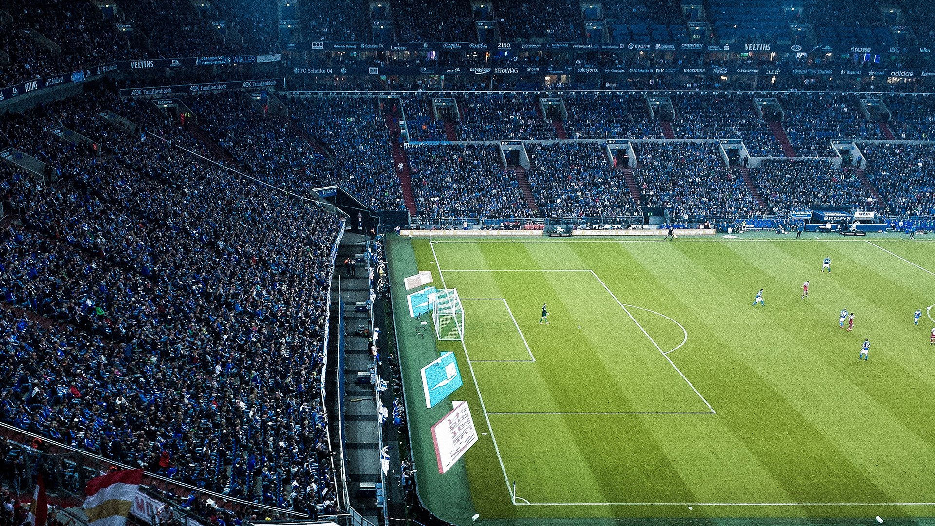 萨拉赫连续十二场比赛得分超过问鼎冠军，利物浦挑战极限！